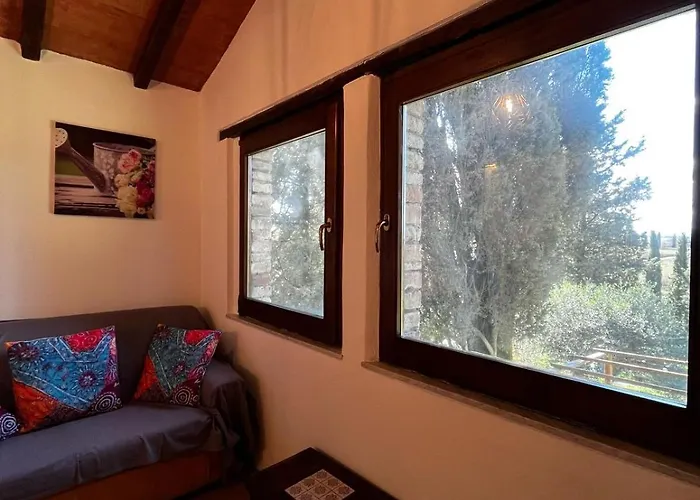 La Torre Di Monsindoli Фермерский дом