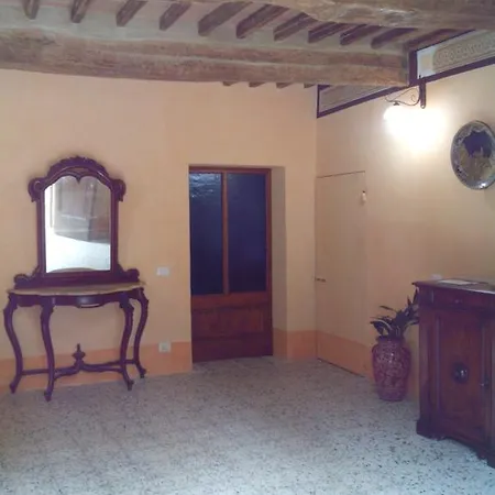 La Torre Di Monsindoli Farm stay *