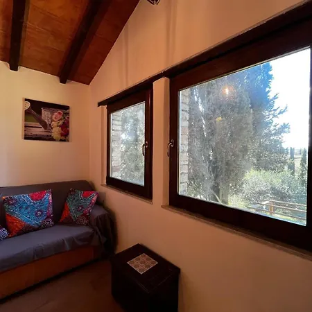 La Torre Di Monsindoli Фермерский дом